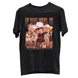 If You Feel It Chase It Weather Lover Storm Chaser Twisters Graphic T-Shirt Fan